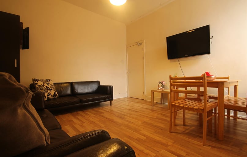 Hazelwood Avenue, Jesmond, Newcastle - Image 1